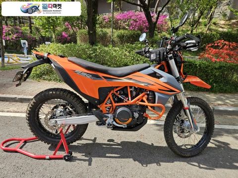 KTM 690 엔듀로 R 2024년식 25년 출고 24식 ktm 690 enduro r 팝니다.엔듀로