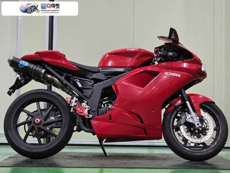 KR/S&T/효성 코멧 250 R 2016년식 코멧250 16년식 데모카 국내1대 두가티1098 커스텀차량 판매합니다.