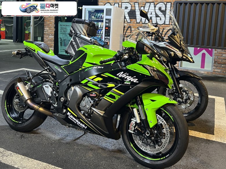 가와사키 닌자 10 R ABS 2018년식 18년식 zx10r 아크라 슬립온 판매합니다.
