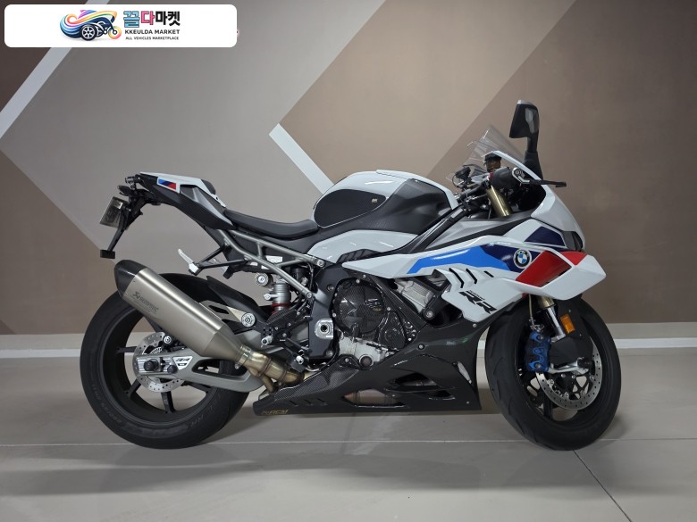 BMW S 1000 RR 2025년식 bmw s1000RR 2025년식 7월등록 풀옵션 ( 빌렛패키지 ) 보증기간많이남아있음