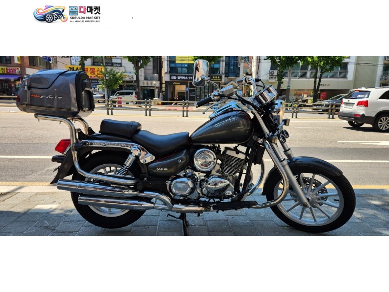 DNA모터스/대림 데이스타 125 2018년식 데이스타125 완전 풀~~옵션 상태대한최고!! 저렴하게분양합니다.