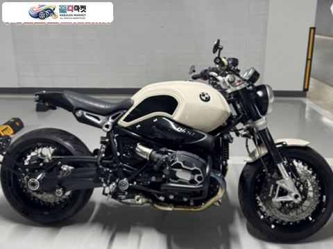 BMW R 나인 T 2021년식 R NINET 1500만원 옵션 =>1850만워판매