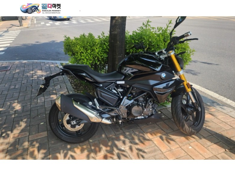 BMW G 310 R 2024년식 BMW G310r 24년식 800km