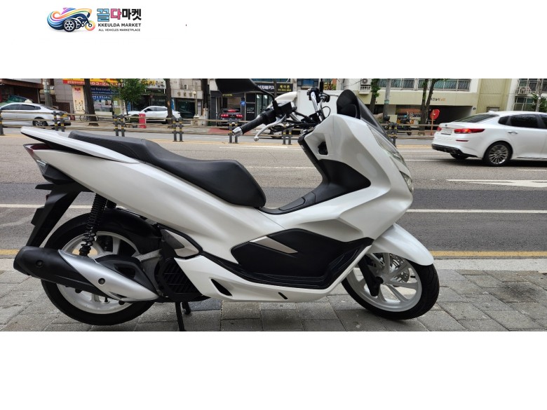 혼다 PCX 125 CBS 2019년식 pcx125 년식대비 상태좋습니다.정비완료 a/s보증!!!!
