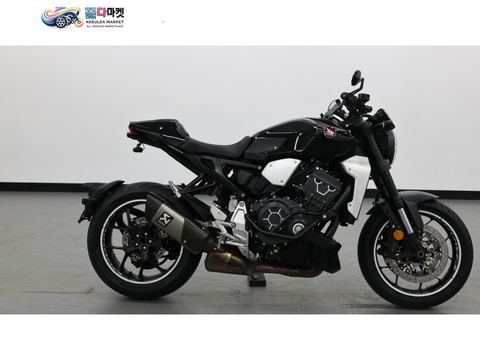혼다 CB 1000 R 2020년식 [ 매버릭바이크 ] / 아크라포빅 슬립온 장착된 혼다 CB1000R 판매합니다.