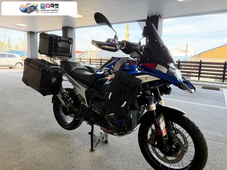 BMW R 1300 GS 2024년식 BMW R1300GS 트로피모델 판매합니다.풀옵션 (2024년식)