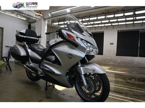 혼다 ST 1300 2008년식 08년 낮은 주행거리 ST1300 판매