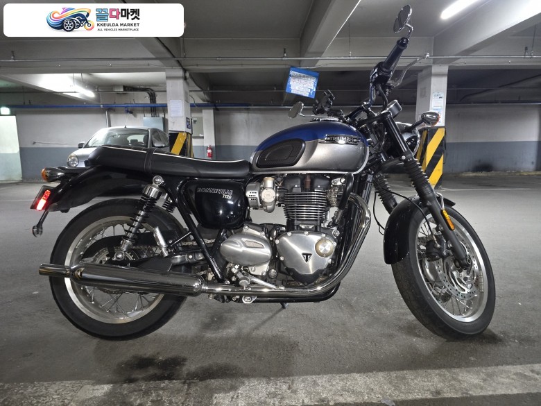 트라이엄프 본네빌 T120 2021년식 본네빌 T120 판매합니다