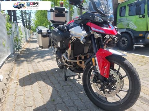 트라이엄프 타이거 900 GT 프로 2024년식 24년8월 등록 타이거900GT pro 아라곤에디션
