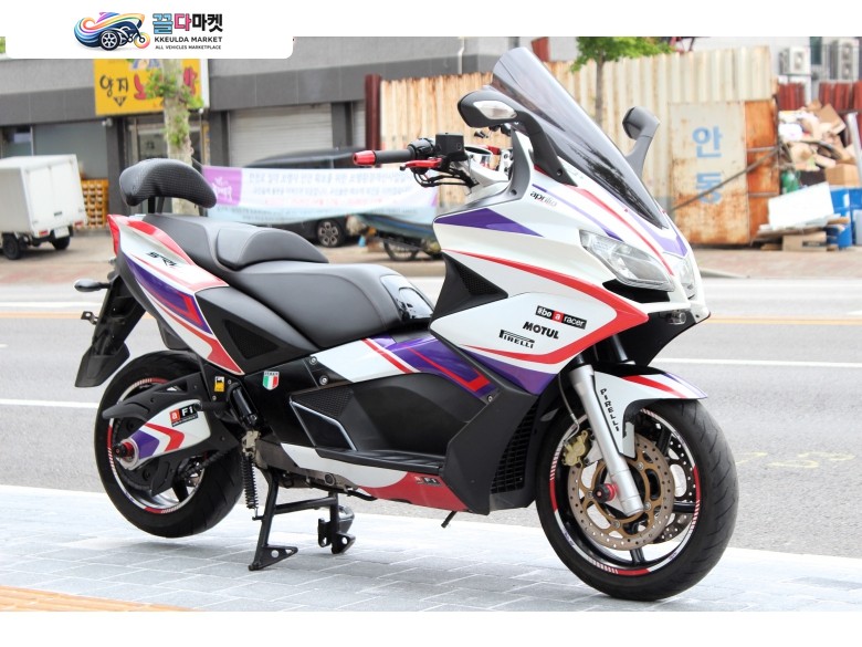 아프릴리아 SRV 850 2017년식 중고바이크매입 전문 / 빅스쿠터계의 끝 SRV850 2인신조 특A급 컨디션 판매 / 대차 환영 / 무이자 카드 할부