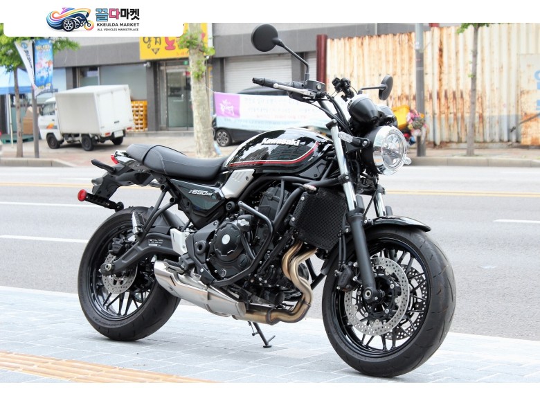 가와사키 Z 650 RS ABS 2023년식 중고바이크매입 전문 / 가와사키 Z650RS ABS 200km 신차급 판매 26년 4월 출고 / 대차 환영 / 무이자 카드 할부