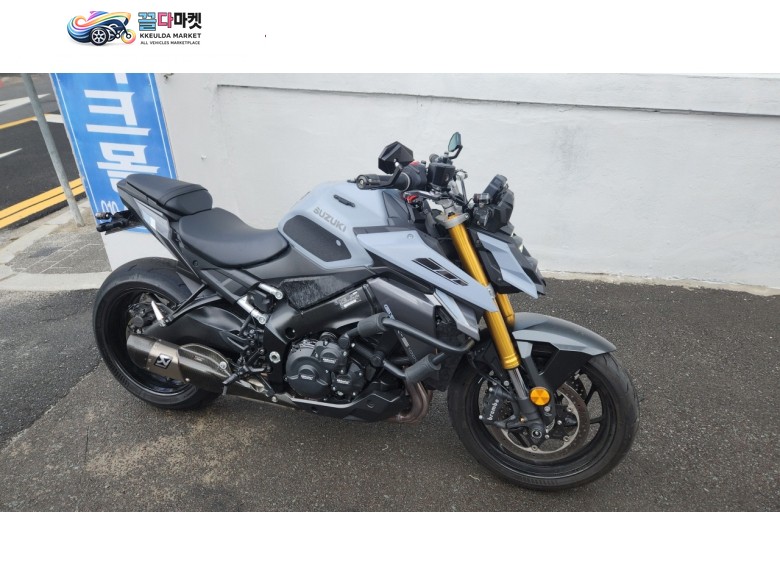 스즈끼 GSX S 1000 2022년식 스즈키 gsx-s1000~~2022년식 무사고 옵션 만땅~~