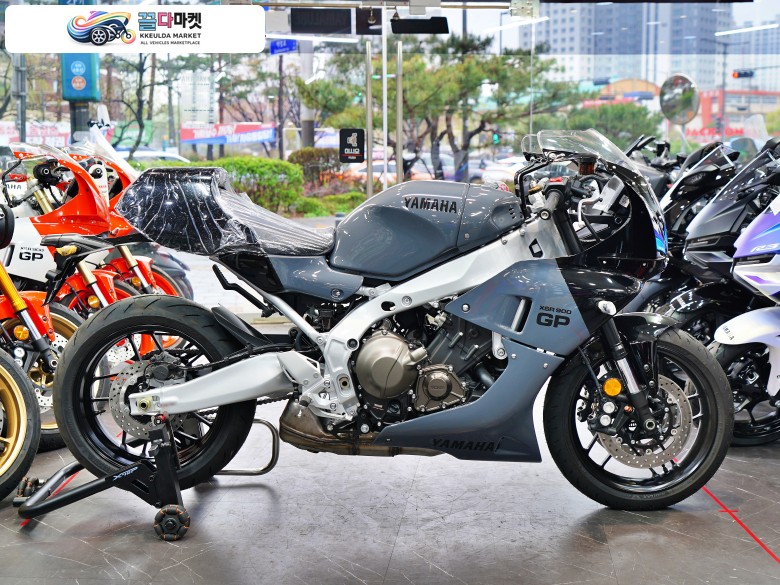 야마하 XSR 900 GP 2025년식 [야마하 용산점 모터맥스] 최강 XSR 성지 / 최고 할인 / 최고 증정 / 60개월 초장기 할부