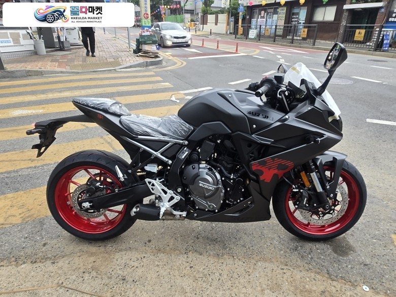 스즈끼 GSX 8 R 2026년식 2026년식  GSX 8R 블랙 신차 판매합니다