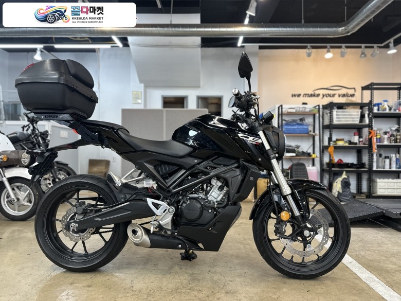 혼다 CB 125 R 2018년식 [모터랙] CB125R 18년 1.5만KM 무사고 블랙 커스텀 CB CB125