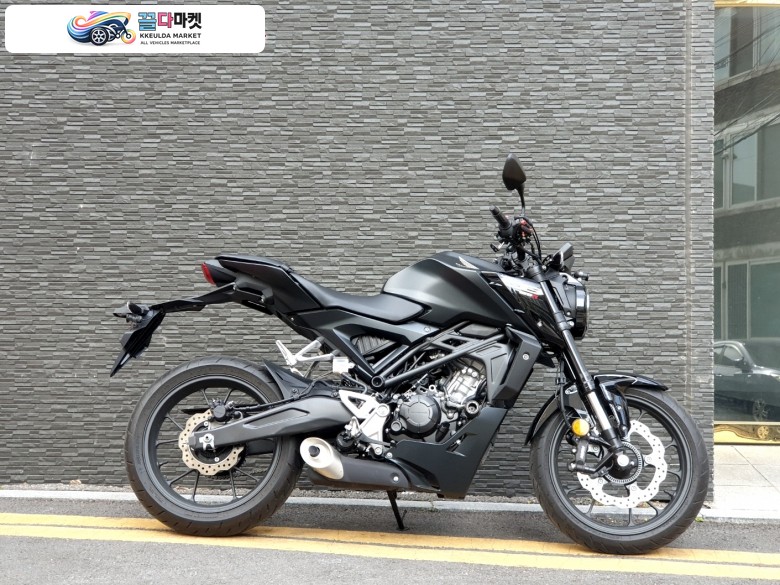 혼다 CB 125 R 2024년식 몽키바이크 - 24년식 혼다 CB125R (99.%신차급!1인신조!무사고!무꿍!2채널블박!) 오토바이매입!대차가능!전국바이크매입!