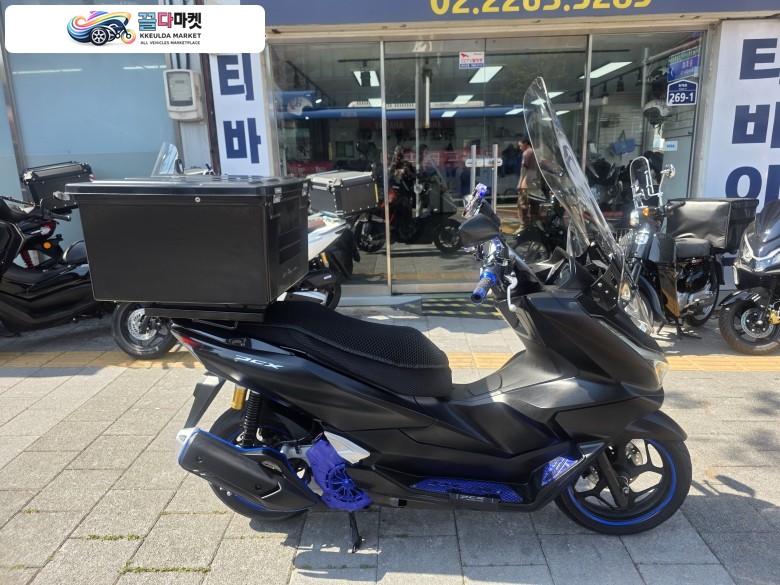 혼다 PCX 125 ABS 2025년식 티바이크 2025년 관리 잘된 혼다 더뉴PCX125 ABS 블랙 배달세팅 판매합니다. -카드-대차-할부-