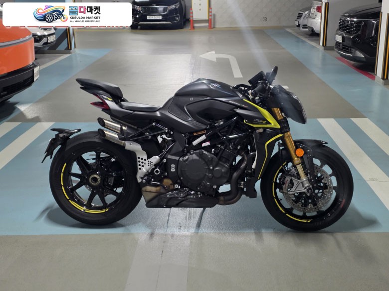 MV-아구스타 브루탈레 1000 RR 2021년식 브루탈레 1000RR 판매합니다.
