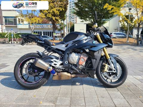 BMW S 1000 R 2016년식 BMW S1000R 넘길께요