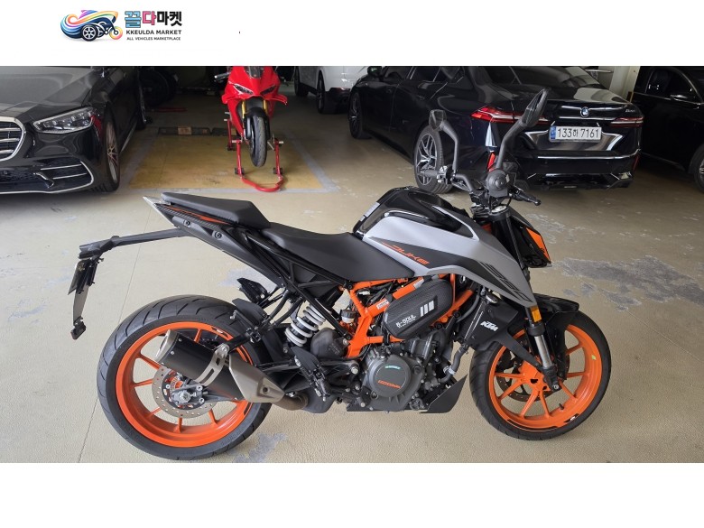 KTM 390 듀크 2022년식 신차급 듀크390 270km