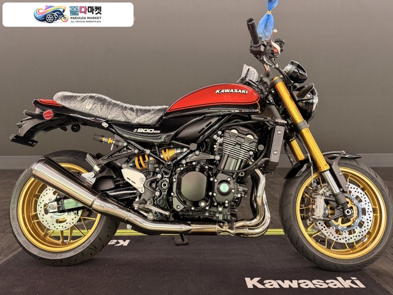 가와사키 Z 900 RS SE ABS 2026년식 2026년식 가와사키 Z900RS SE 신차입니다.