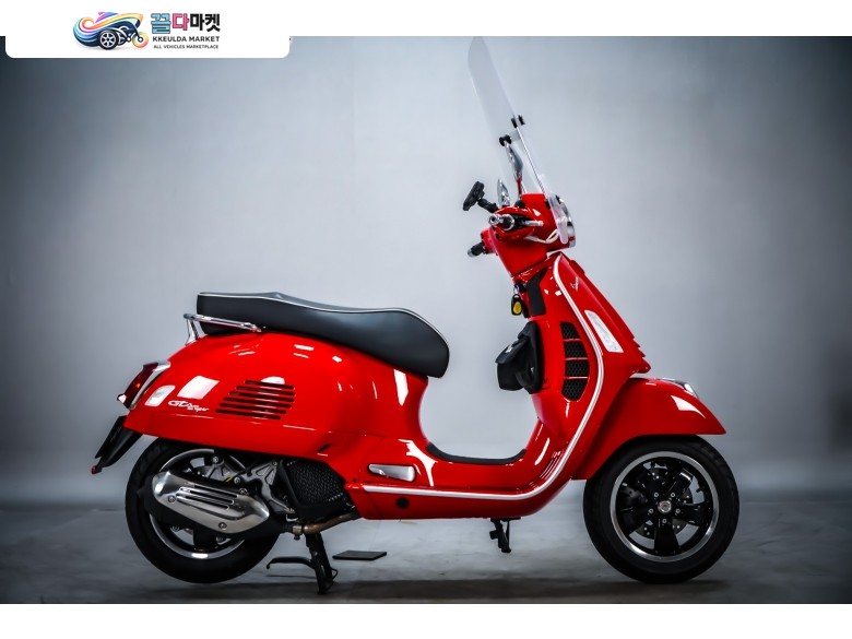 베스파 GTS 125 슈퍼스포츠 2024년식 착한형의오토바이 모든 바이크 정직한 매입 신속한 매입 도와드립니다.
