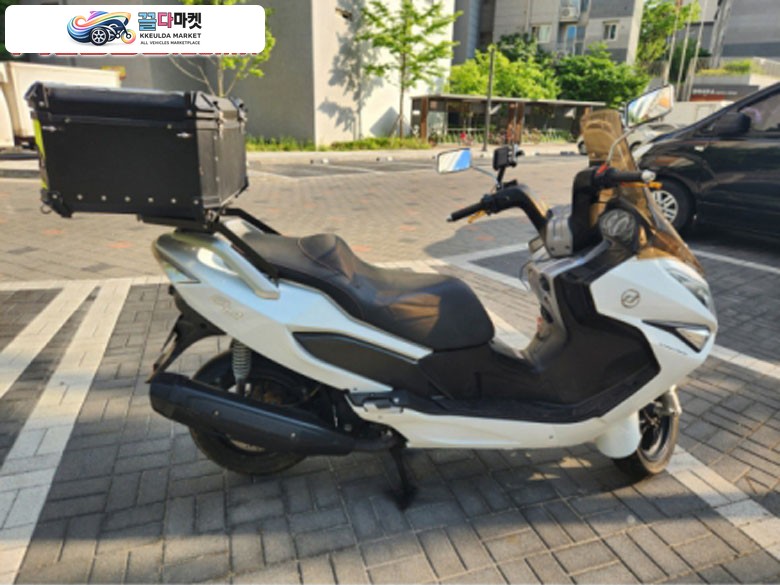 DNA모터스/대림 Q3 2017년식 대림 q3 250cc 판매합니다.