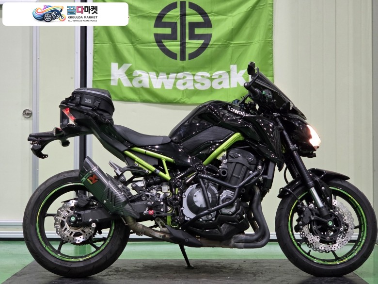 가와사키 Z 900 ABS 2017년식 가와사키Z900 abs 18년형 아크라포빅 구변완 짧은키로수 최저가 판매합니다