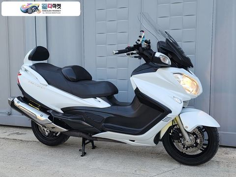 스즈끼 버그만 650 2014년식 스즈키 버그만650 좋은가격 깔끔합니다