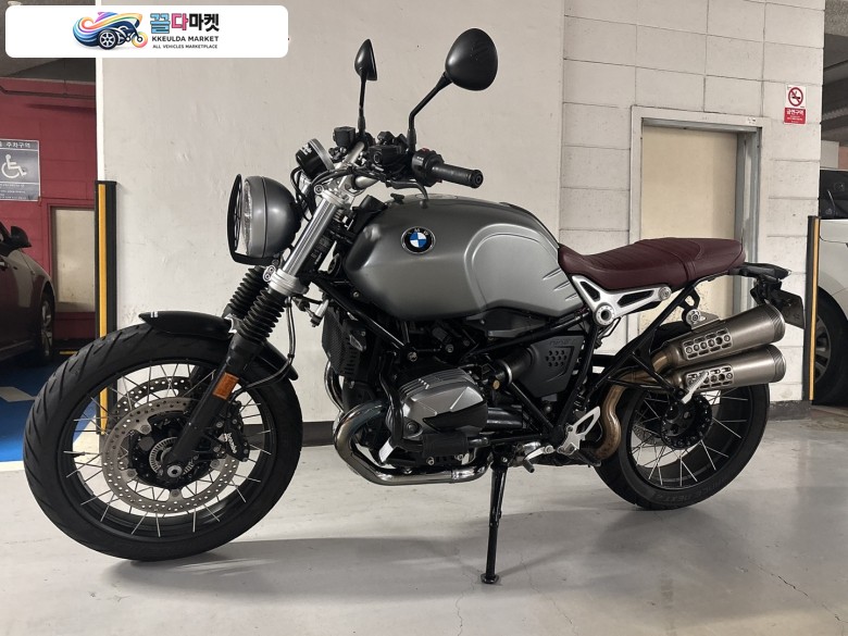 BMW R 나인 T 스크램블러 2022년식 알나인티 스크램블러 22년식 신차급