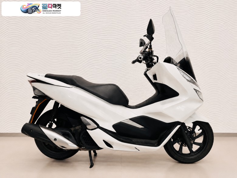 혼다 PCX 125 FI 2018년식 전차종 모든 브랜드 매입-판매-대차-신차 청년매매바이크샵 할부진행해드립니다