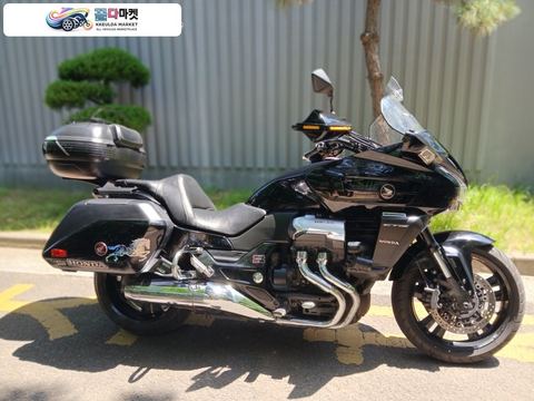 혼다 CTX 1300 2014년식 혼다 투어러 CTX1300 팝니다.