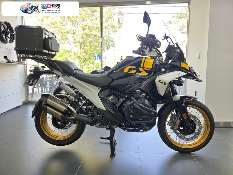 BMW R 1300 GS 2024년식 옵션 다수 24년식 BMW R1300GS 노말 판매합니다.
