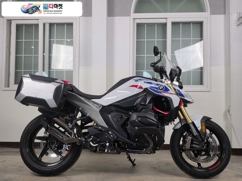 BMW R 1300 R 2026년식 ㅣ모두의바이크ㅣ 2026년식 BMW-R1300R 신차급 ㅣ판매ㅣ매입ㅣ대차ㅣ전국무료배송