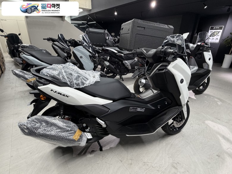 야마하 N 맥스 125 2026년식 야마하모터사이클 2026년식 NMAX125 화이트 색상 NMAX125 화이트 2026 바로 출고 16개월 무이자 가능