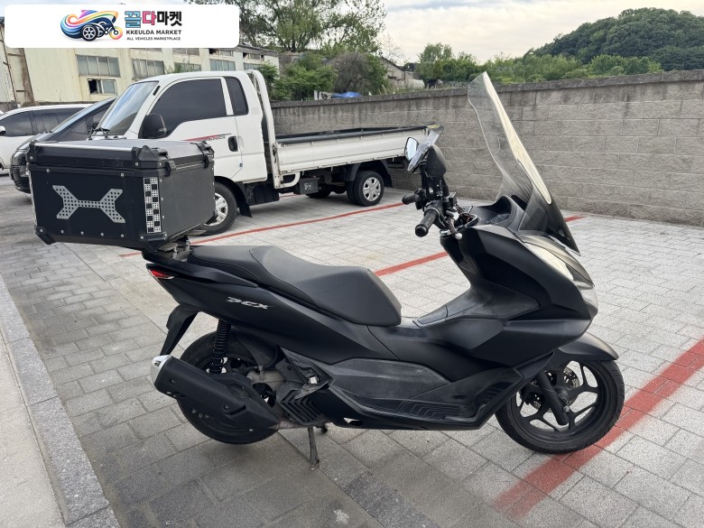 혼다 PCX 125 ABS 2023년식 혼다 pcx125 23년 멧블랙 abs 짧은키로수 팝니다