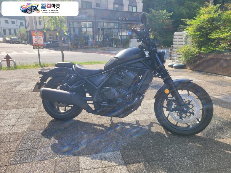 혼다 레블 1100 MT 2025년식 혼다 레블1100MT 26년4월 261km 신차급 판매합니다