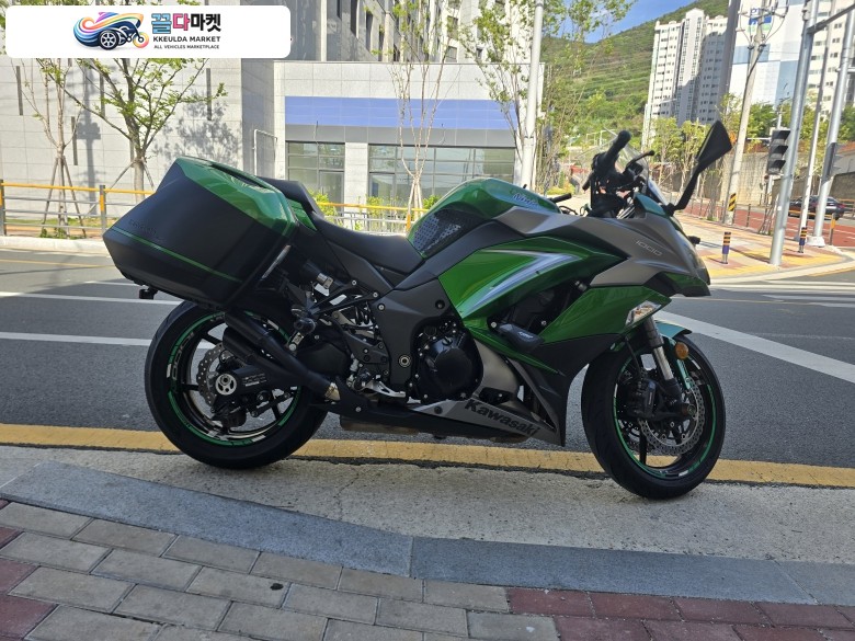가와사키 Z 1000 SX 2019년식 z1000sx 팝니다