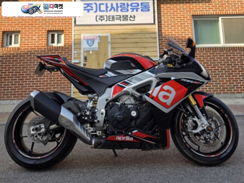 아프릴리아 RSV 4 RR 2015년식 rsv4rr/2015년식/25,157km/순정차량