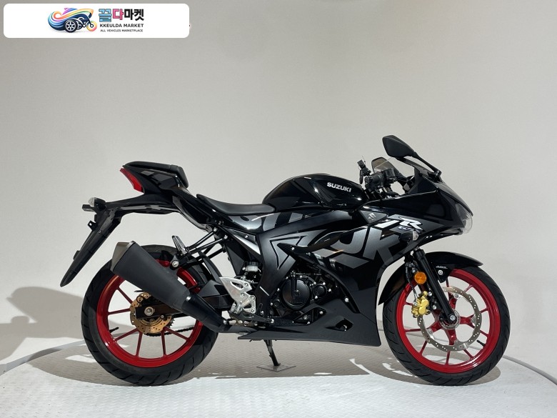 스즈끼 GSX R 125 ABS 2021년식 [바이크스테이션] 점검완료 상태양호 1인차주 실주행거리3,720KM 소모품다수 아로리스거치대