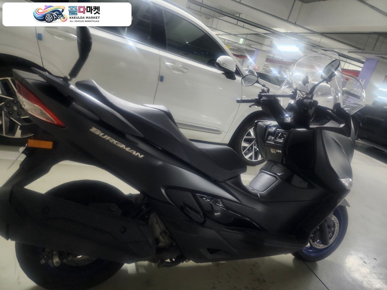 스즈끼 버그만 400 ABS 2022년식 버그만400