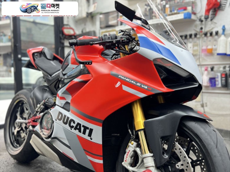 두카티 파니갈레 V4 S 2019년식 파니갈레 V4S 코르세 한정판