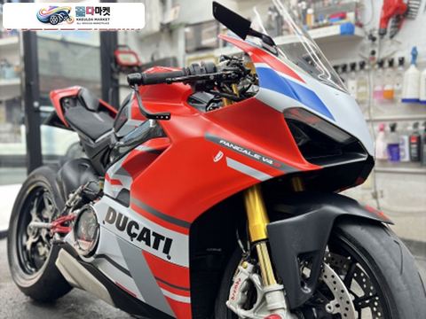 두카티 파니갈레 V4 S 2019년식 파니갈레 V4S 코르세 한정판