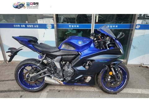 야마하 YZF R7 2022년식 귀한녀석 야마하 yzf-r7모델입니다~~짧은주행거리