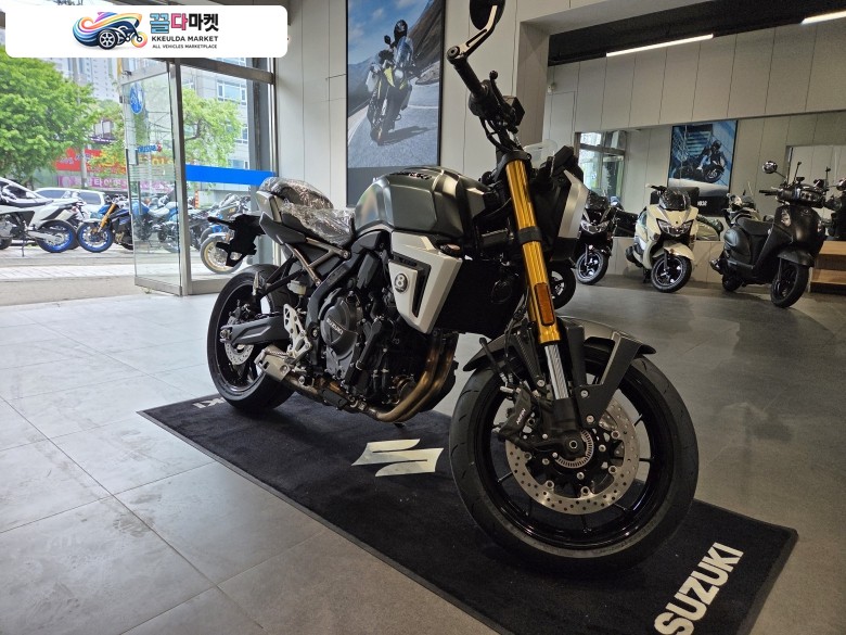 스즈끼 GSX 8 T 2026년식 스즈키 신모델 GSX-8T 그린 판매합니다