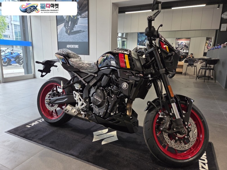 스즈끼 GSX 8 TT 2026년식 스즈키 신모델 GSX-8TT 블랙 판매합니다
