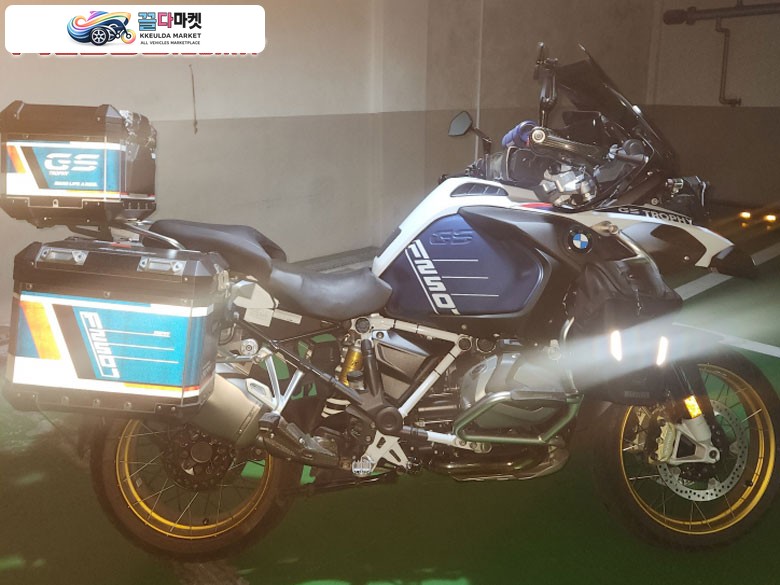 BMW R 1250 GS 어드벤처 2023년식 1250 GS 어드밴쳐 풀옵션 트로피