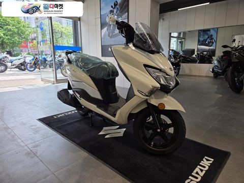 스즈끼 버그만 스트리트 125 EX 2026년식 스즈키 26년 신차 버그만스트리트125 EX 화이트 성가비 최고바이크