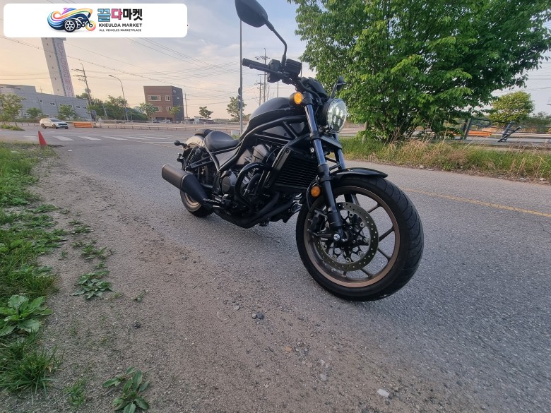 혼다 레블 1100 MT 2024년식 레블1100 mt모델 판매합니다