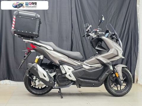 한솜바이크 ADV 125 V TUNE 2026년식 ADV125 한솜 2026년식 2565KM 신차급 최신형 1인신조 무사고 판매